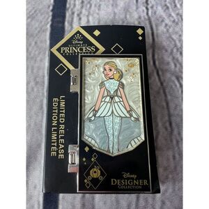 Disney Ultimate Princess Designer Collection‎ Hinged Pins ( CINDERELLA ) NEW